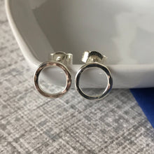 Load image into Gallery viewer, Hammered Silver Circle Stud Earrings
